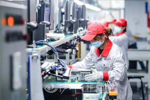 滿(mǎn)屏都是科技感丨1小時(shí)造出120臺(tái)電腦，這就是“瀘州造”計(jì)算機(jī)技術(shù)開(kāi)發(fā)